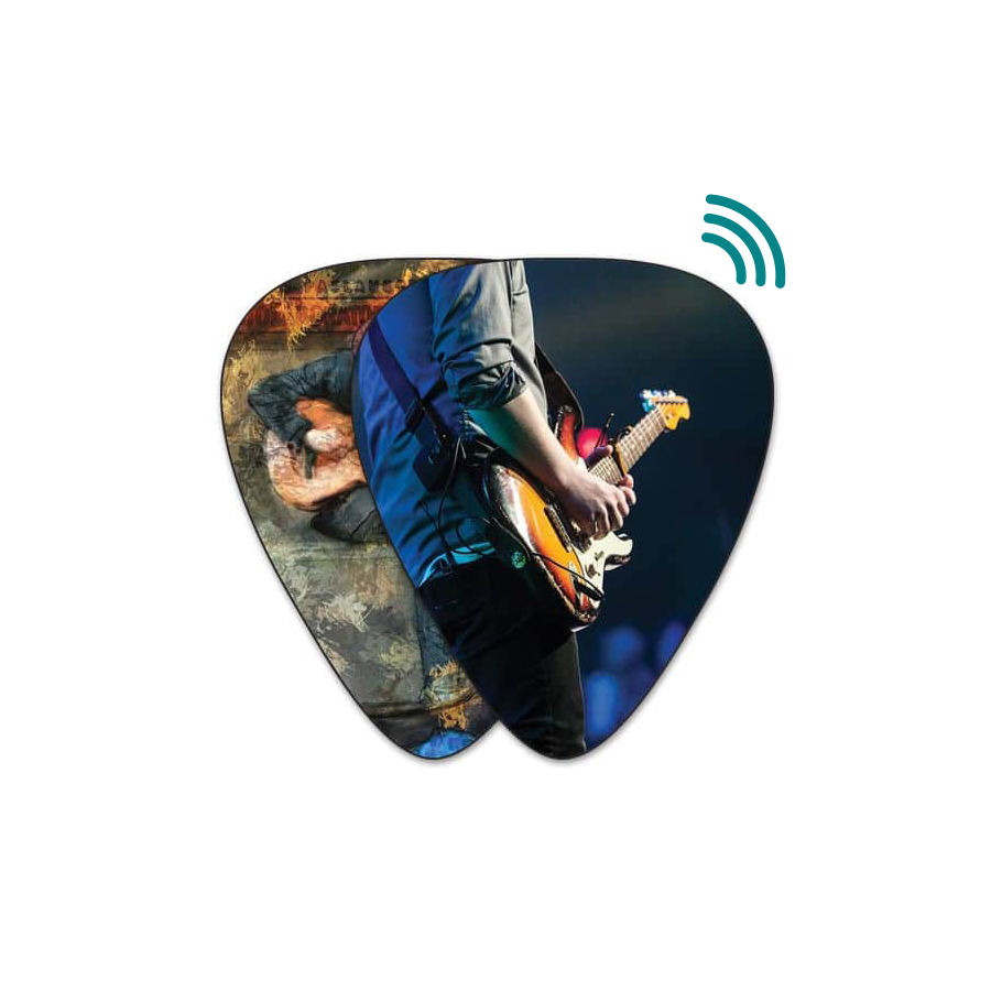 NFC-Chip in ein Gitarrenplektrum
